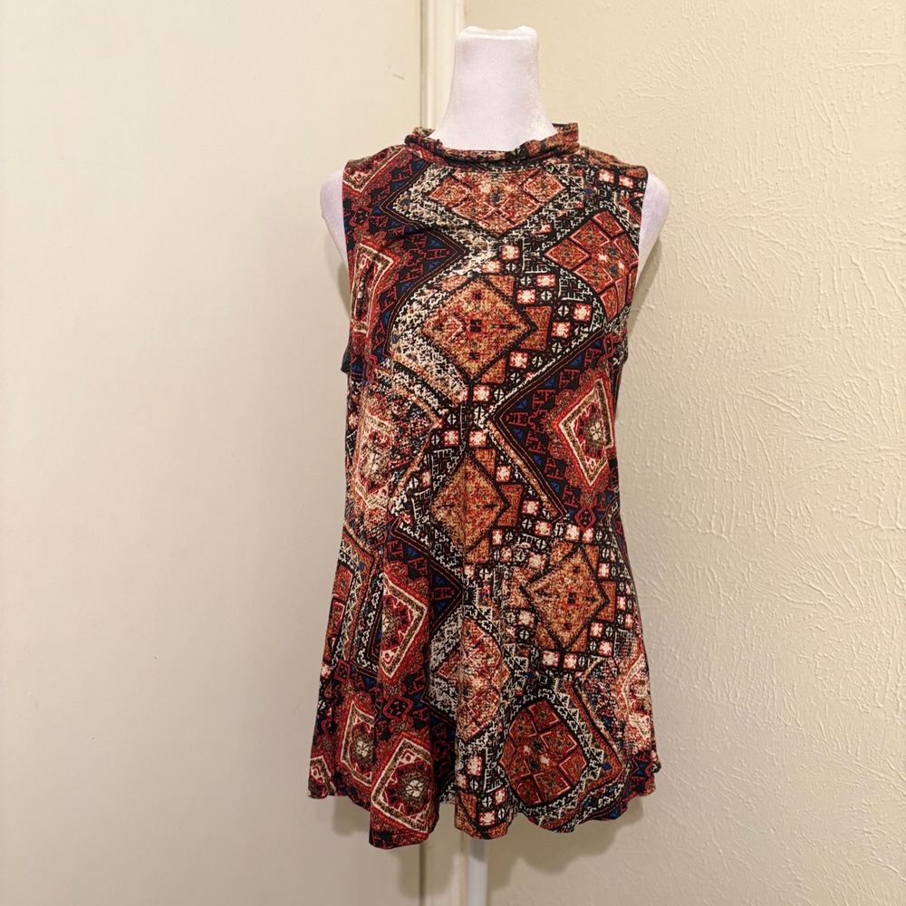 Cupio Geometric Tile Print Mock Neck Sleeveless Fall Boho Top Red Orange Size M